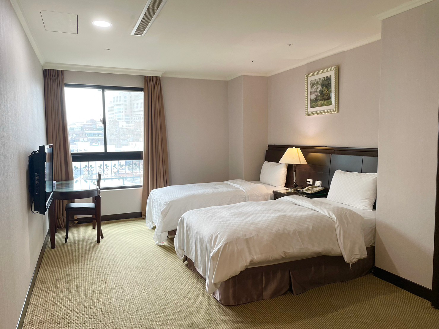 桃園中悅飯店客房