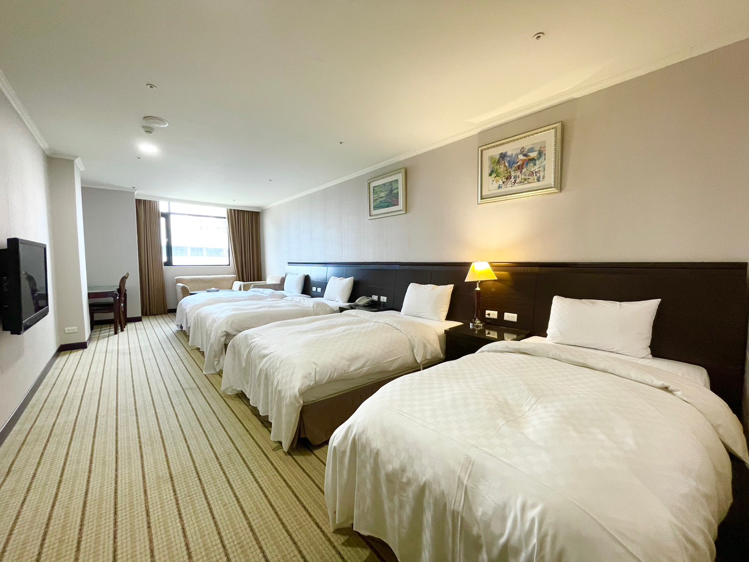 桃園中悅飯店客房
